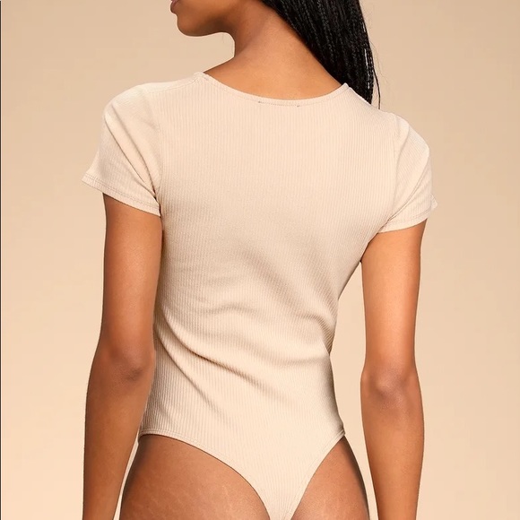 NEW Beige Ribbed Short Sleeve Cutout Bodysuit - Picture 5 of 6